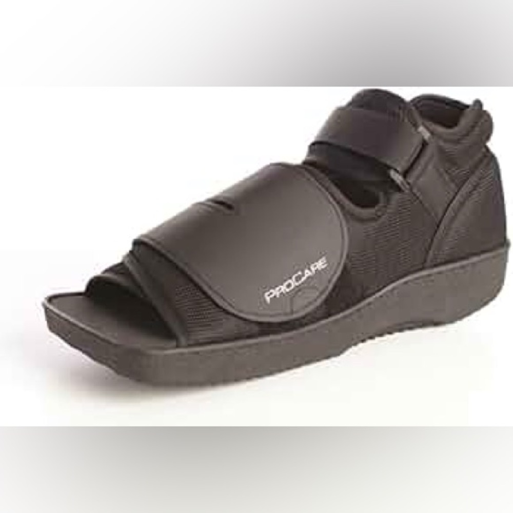 Procare square toe post op shoe size M